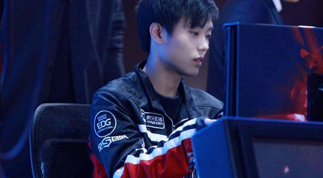 星球员库里 星球员库里