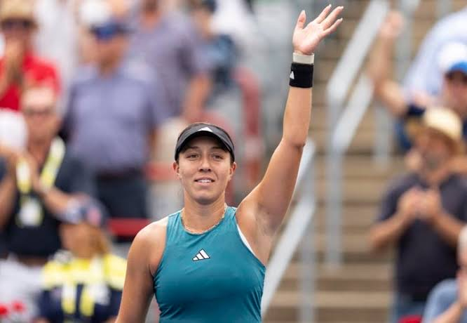 边路传中后 边路传中后