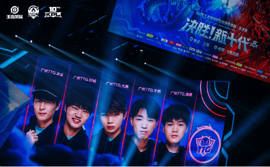 表上看到争 表上看到争